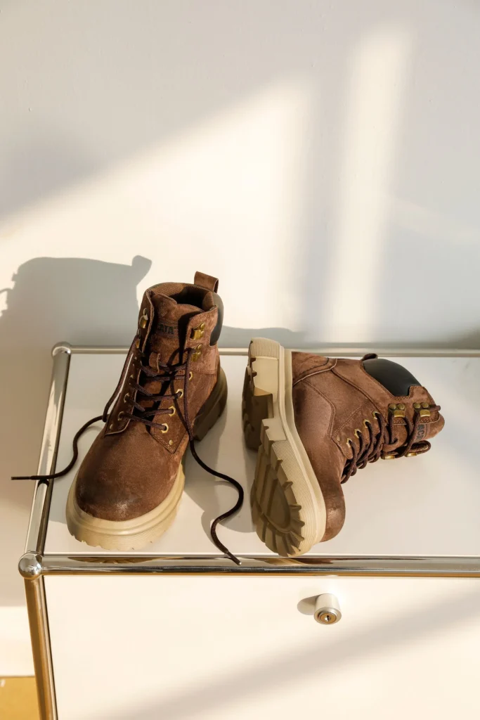 Buty męskie na jesień 2026/27: trendy i ceny w sklepach, które znajdziesz na Śląsku