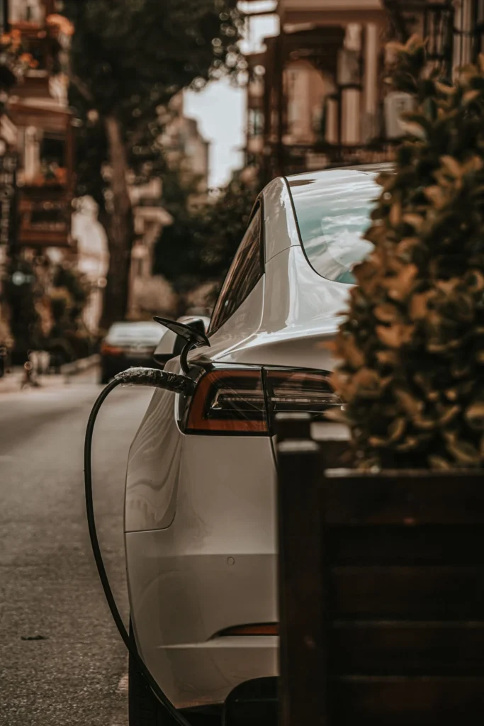 NaszEauto: nabór zamknięty, dodatkowe 82 mln zł dla złożonych wniosków. Co to znaczy dla kupujących elektryka